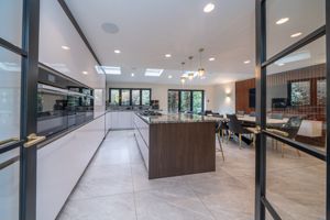 DINING KITCHEN- click for photo gallery